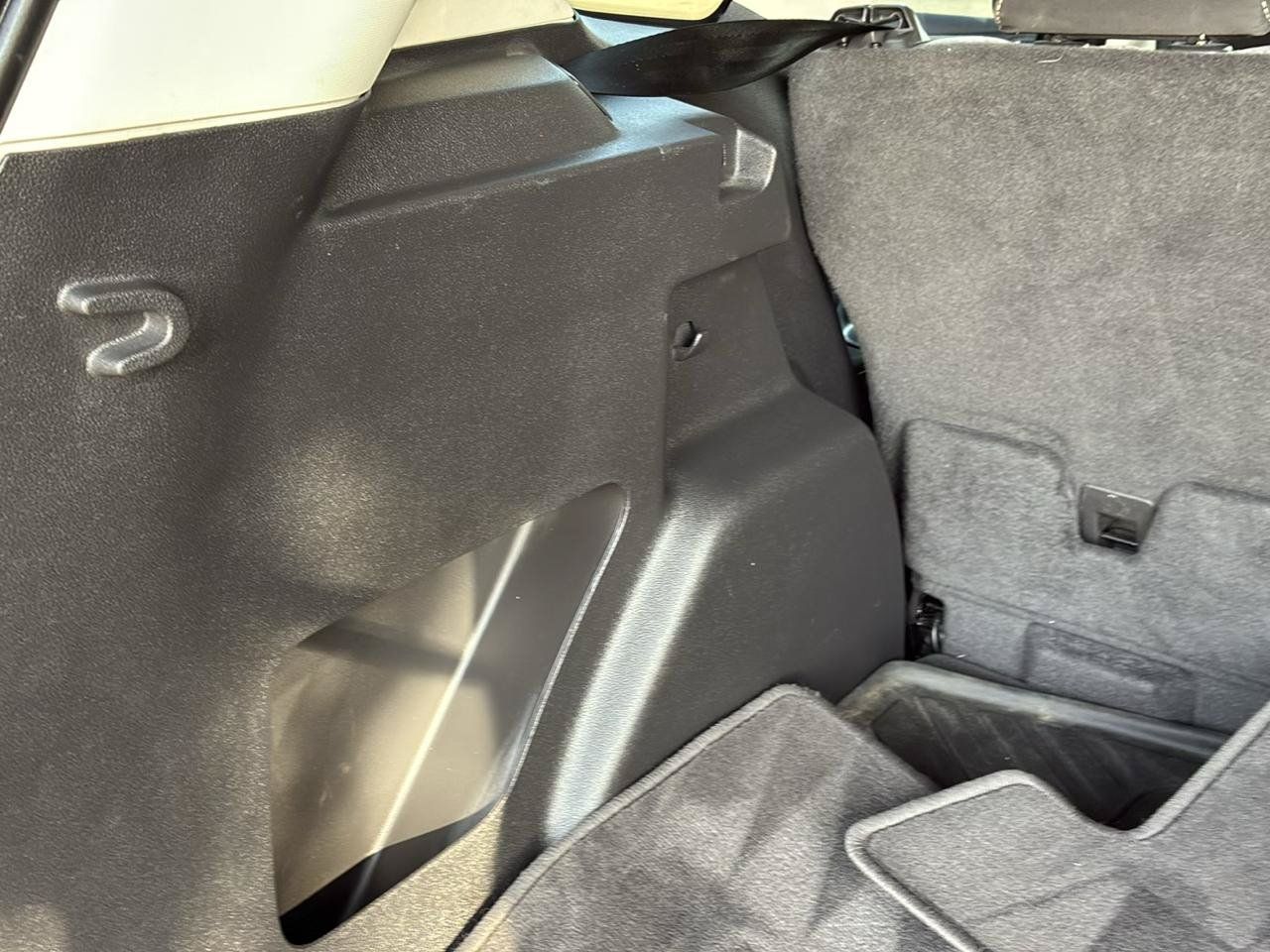 Used 2018 Ford Escape SE w/ SE Sync 3 Package FWD image 50