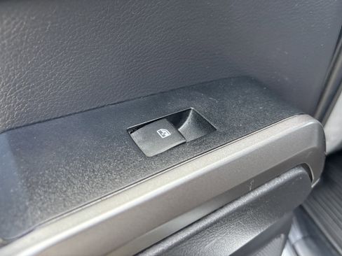 Used 2022 Toyota Tacoma SR5 image 52