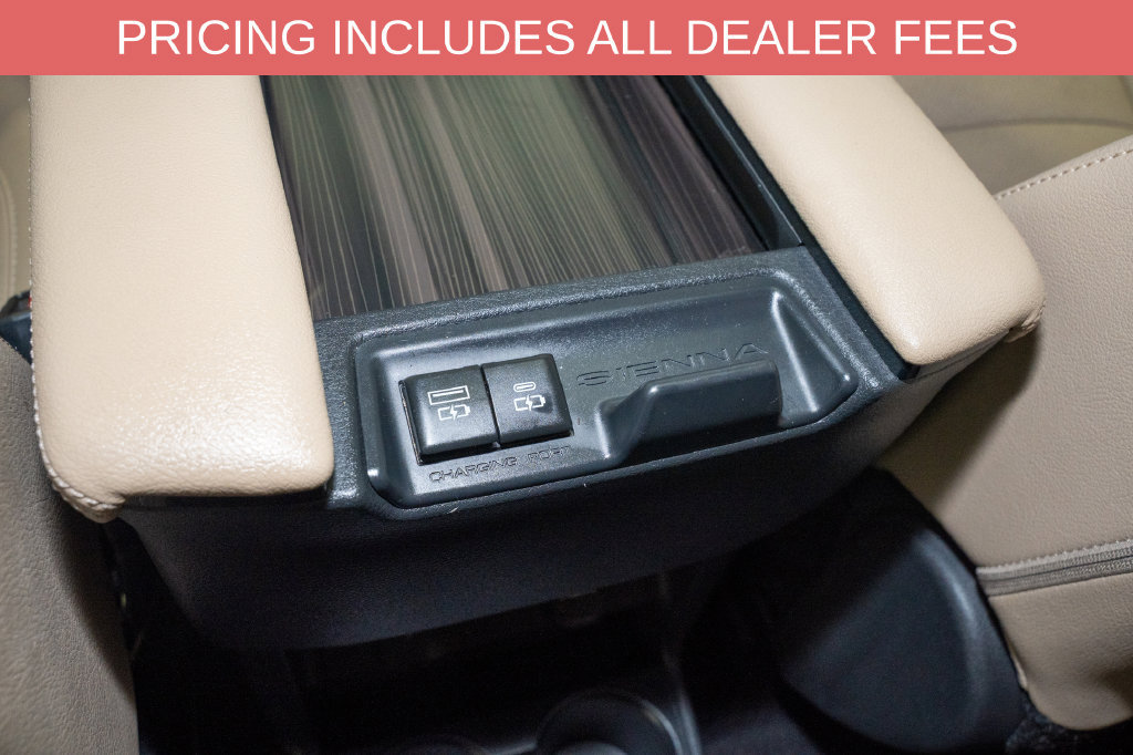 Used 2021 Toyota Sienna Limited FWD image 8