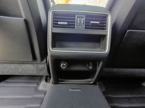 Used 2020 Porsche Cayenne Base image 61