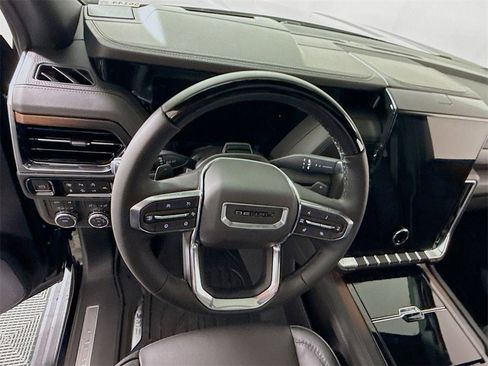 New 2026 GMC Yukon XL Denali w/ Denali Reserve Package image 6