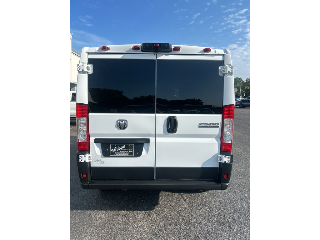 Used 2025 RAM ProMaster 2500 w/ U-Haul Equipment Group FWD image 9