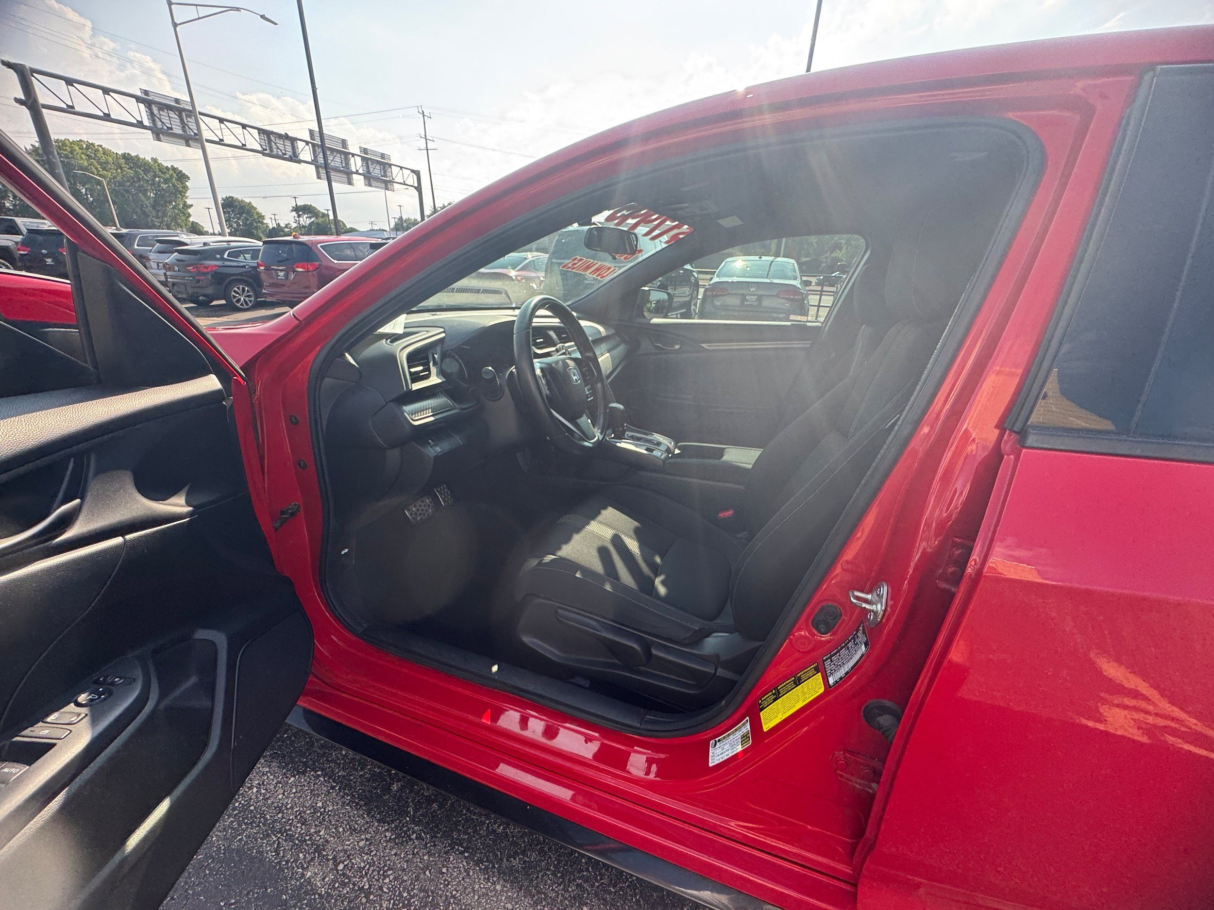 Used 2017 Honda Civic Sport image 6