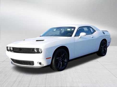 Used 2022 Dodge Challenger SXT w/ Blacktop Package image 3