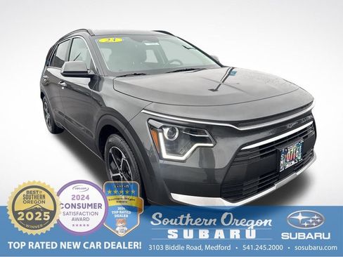 Used 2023 Kia Niro EX image 1