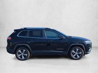 Used 2019 Jeep Cherokee Limited video 4