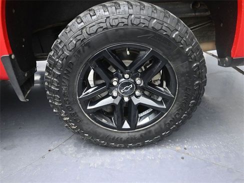 Used 2019 Chevrolet Silverado 1500 LT Trail Boss image 13