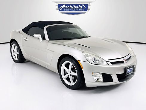 Used 2008 Saturn Sky w/ Premium Trim Package image 2