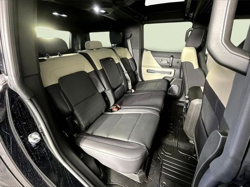 New 2026 GMC Hummer EV SUV image 11