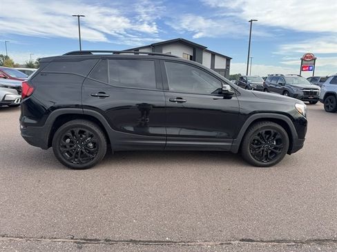 Used 2021 GMC Terrain SLT w/ Elevation Edition AWD/4WD image 7