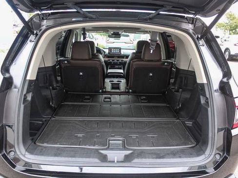 Used 2024 Honda Pilot Elite image 36