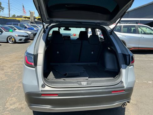 Used 2025 Honda HR-V Sport image 25