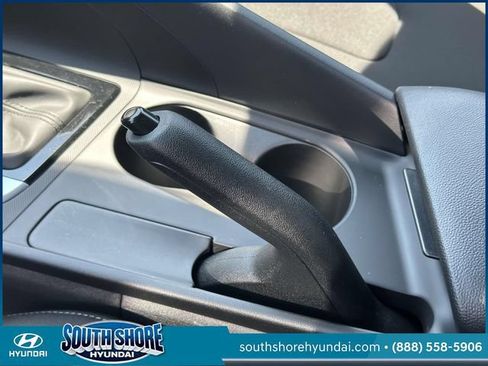 Certified 2023 Hyundai Elantra SEL FWD image 33