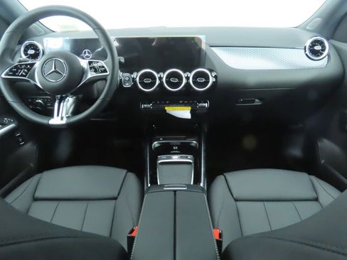 Certified 2025 Mercedes-Benz GLA 250 image 13