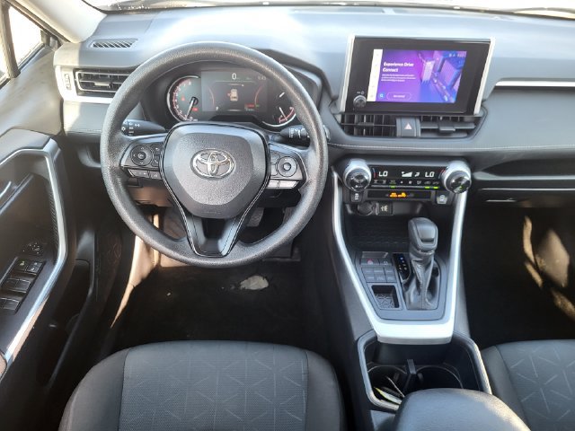 Used 2025 Toyota RAV4 XLE AWD/4WD image 25