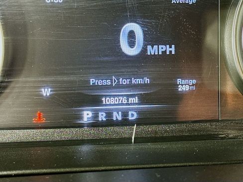 Certified 2019 RAM 1500 Classic SLT w/ Luxury Group image 18