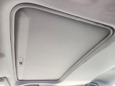 Used 2021 Toyota Camry SE w/ Cold Weather Package image 30