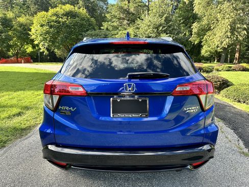 Used 2021 Honda HR-V Sport image 9