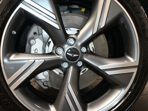 Used 2025 Genesis GV80 3.5T Prestige AWD/4WD image 13