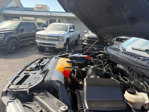 Used 2015 Ford F150 XLT w/ Equipment Group 302A Luxury AWD/4WD image 10
