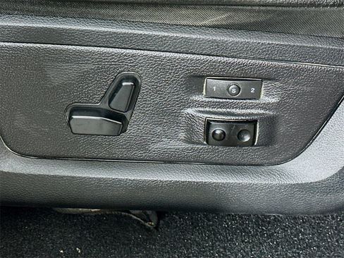 Used 2013 RAM 3500 Laramie w/ Convenience Group image 22