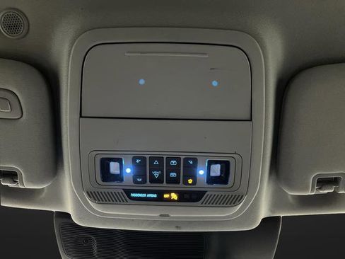 Used 2023 Ford Explorer Limited image 27