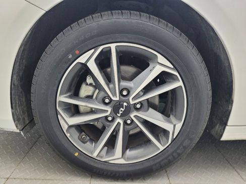 Used 2024 Kia Forte LXS FWD image 31