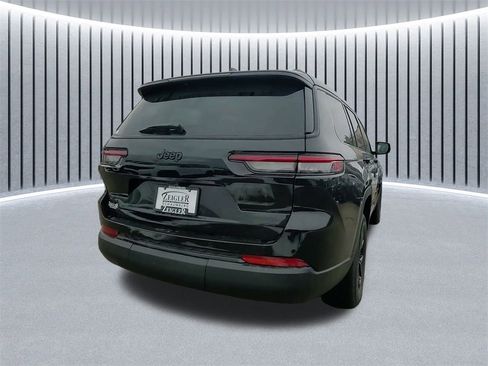 New 2025 Jeep Grand Cherokee L Laredo image 11