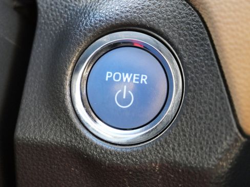 Used 2019 Toyota RAV4 Limited image 30