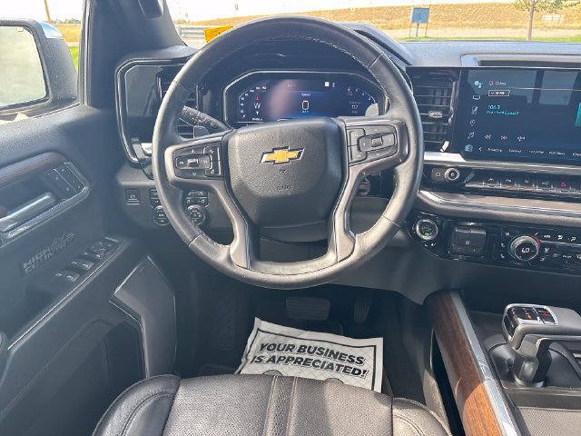 Certified 2023 Chevrolet Silverado 1500 High Country w/ Technology Package AWD/4WD image 13