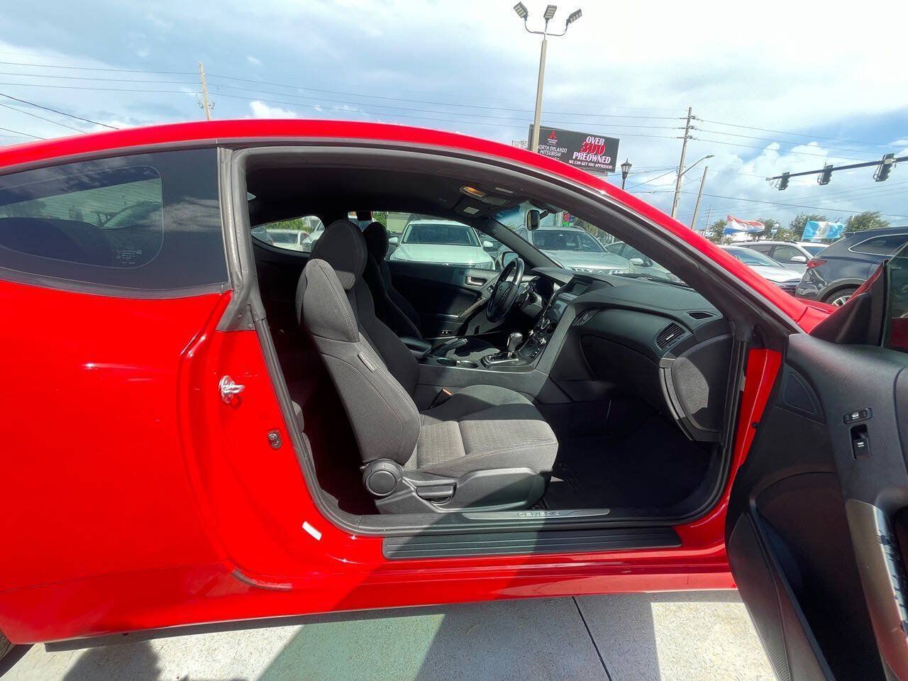 Used 2014 Hyundai Genesis 2.0T RWD image 6
