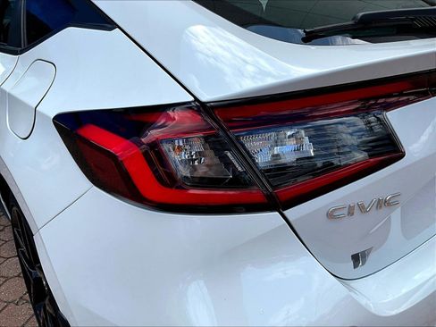 Used 2024 Honda Civic Sport image 22