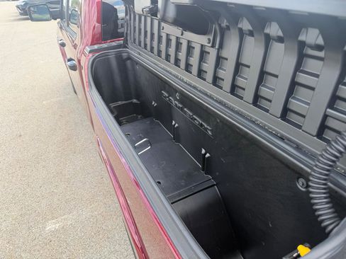 Used 2025 RAM 1500 Limited AWD/4WD image 13