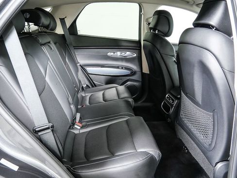 Used 2023 Genesis GV70 2.5T w/ Select Package image 27