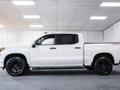 Used 2023 Chevrolet Silverado 1500 Custom AWD/4WD image 4