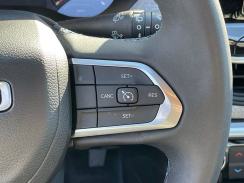 Used 2022 Jeep Compass Latitude image 13