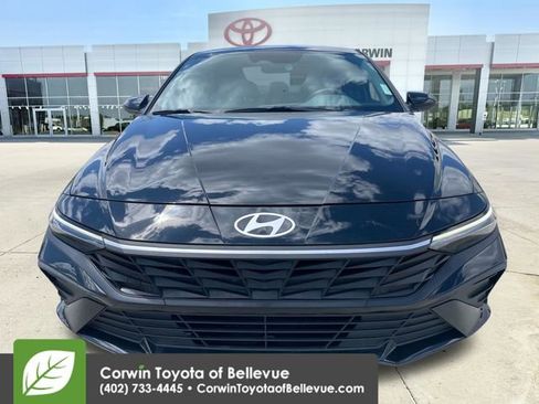 Used 2024 Hyundai Elantra SEL FWD image 8