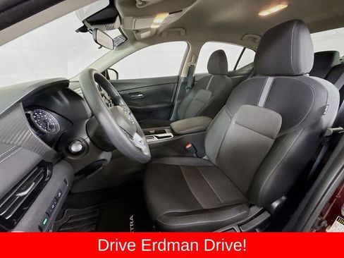 Used 2025 Nissan Sentra SV FWD image 5