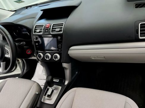 Used 2017 Subaru Forester 2.5i Premium AWD/4WD image 16