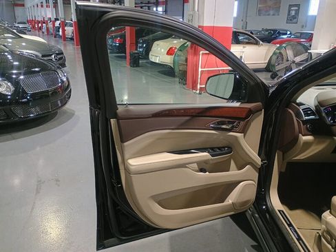 Used 2015 Cadillac SRX Premium image 11