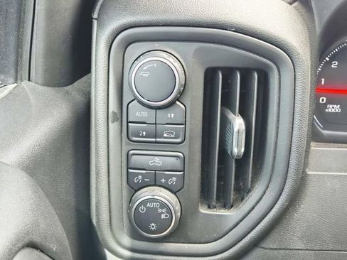 Used 2020 Chevrolet Silverado 1500 Custom w/ Custom Convenience Package AWD/4WD image 10