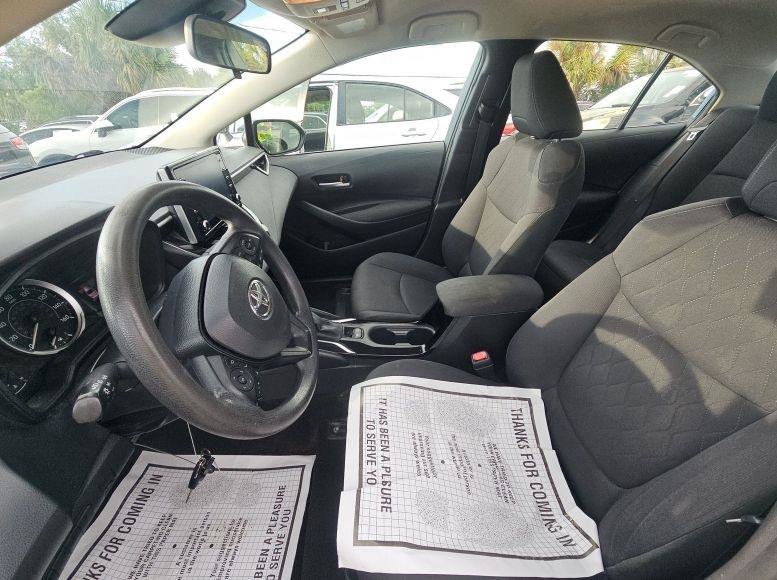 Used 2021 Toyota Corolla LE FWD image 6