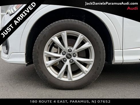 Used 2023 Audi Q3 2.0T Premium w/ Convenience Package image 11