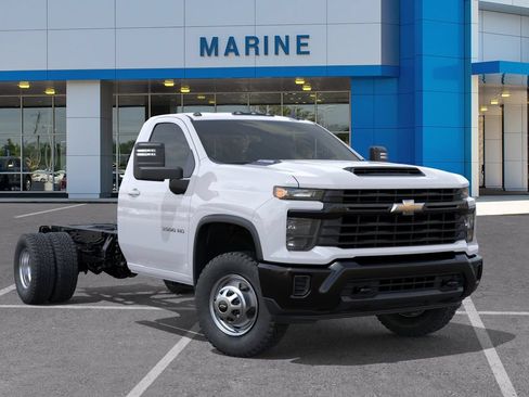 New 2026 Chevrolet Silverado 3500 W/T AWD/4WD image 7