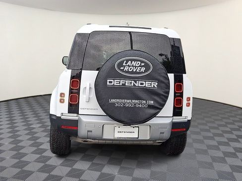 Certified 2025 Land Rover Defender 110 S AWD/4WD image 7