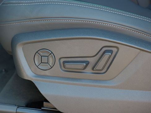 New 2026 Audi Q8 Premium Plus image 28