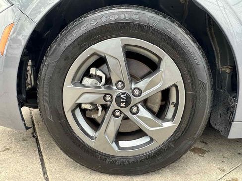 Used 2021 Kia K5 LXS FWD image 9