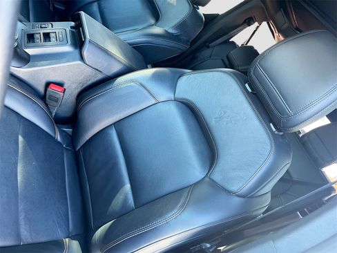 Used 2024 Ford Bronco Badlands image 20