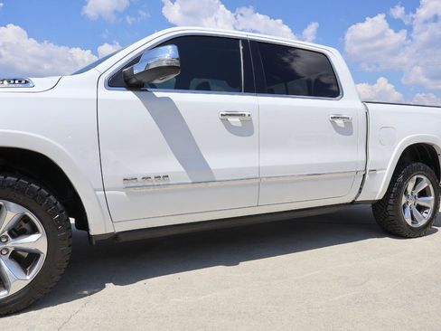 Used 2022 RAM 1500 Limited AWD/4WD image 32
