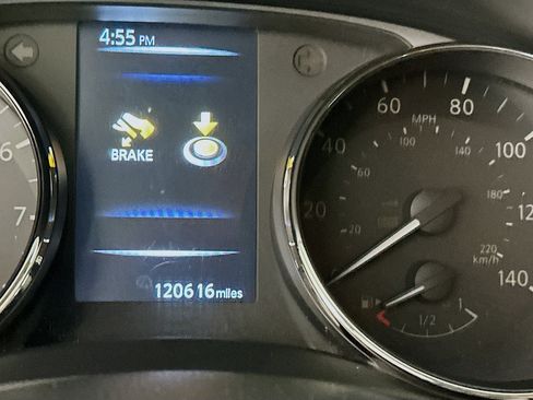 Used 2017 Nissan Rogue SV w/ SV Premium Package image 18